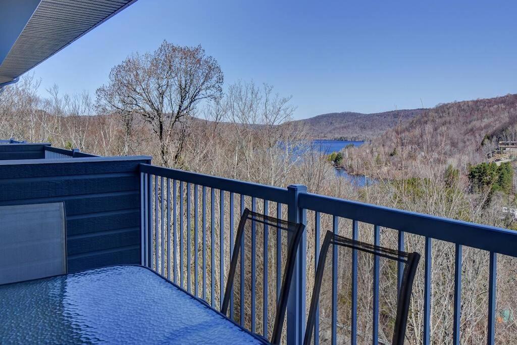 Charming Tremblant 1 Bedroom With Pool And Hot Tub モントランブラン エクステリア 写真