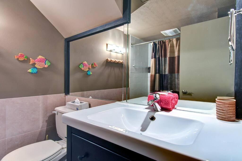 Charming Tremblant 1 Bedroom With Pool And Hot Tub モントランブラン エクステリア 写真